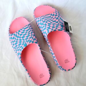 Wild Fable Women's Robbie Slide Sandals Check